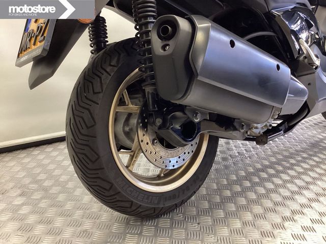yamaha - x-max-300-tech-max