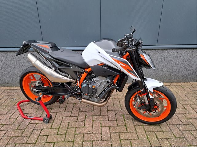 ktm - 890-duke-r