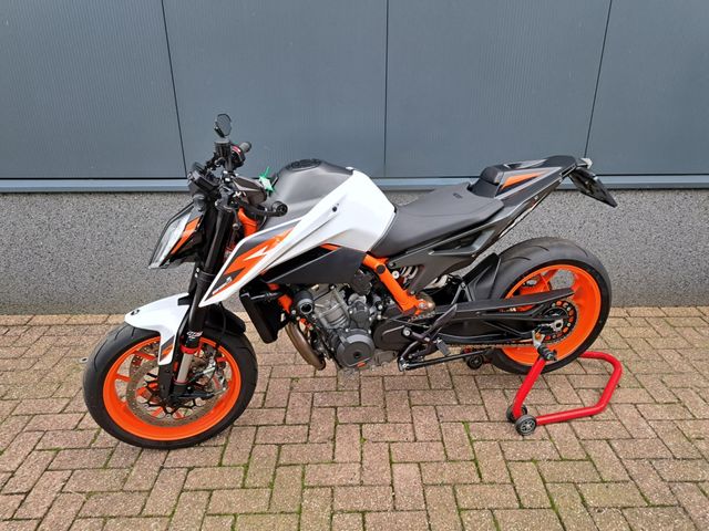 ktm - 890-duke-r