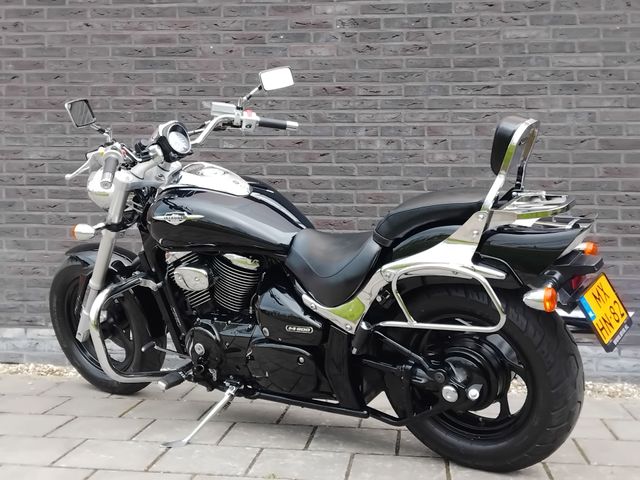 suzuki - intruder-m-800