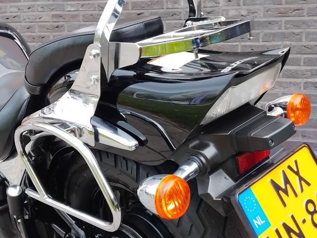 suzuki - intruder-m-800