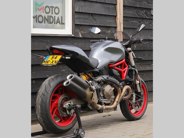 ducati - monster-821