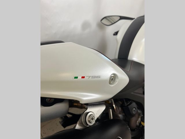 ducati - 796-monster