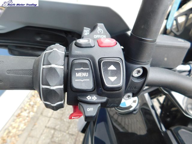bmw - r-1300-gs-triple-black