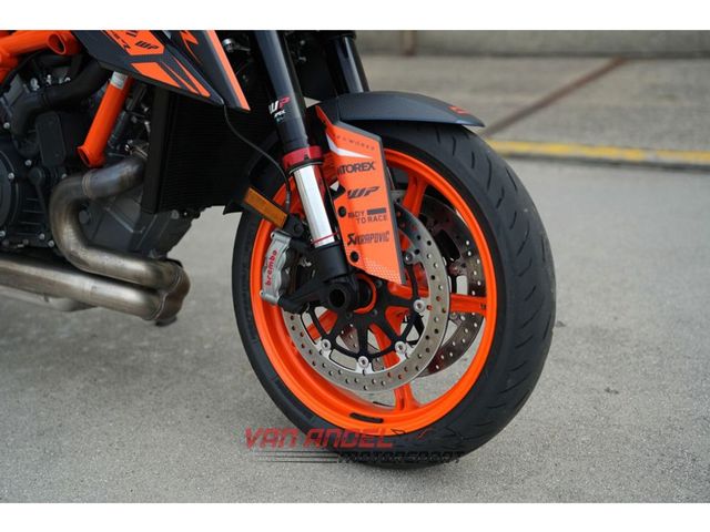 ktm - 1290-super-duke-r