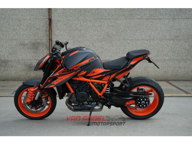 ktm - 1290-super-duke-r