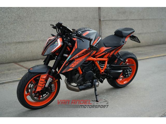 ktm - 1290-super-duke-r