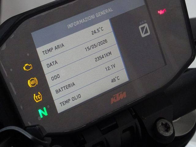 ktm - 1290-super-duke-r