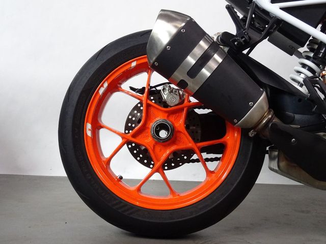 ktm - 1290-super-duke-r
