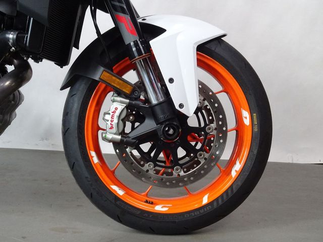 ktm - 1290-super-duke-r