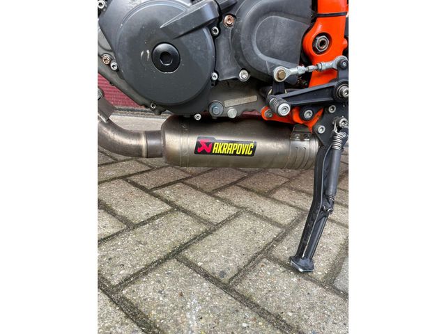 ktm - 690-duke-r-abs