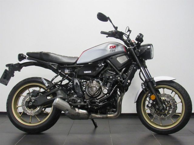 yamaha - xsr-700-xtribute