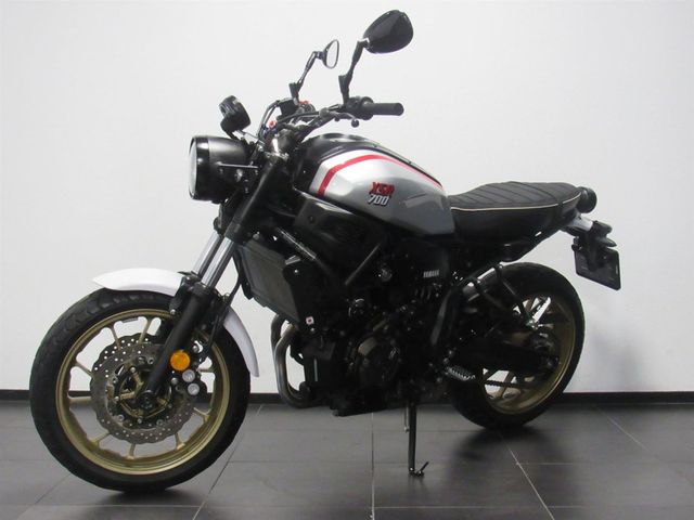 yamaha - xsr-700-xtribute