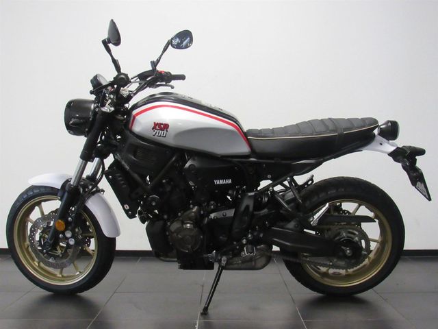 yamaha - xsr-700-xtribute