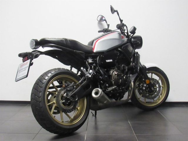 yamaha - xsr-700-xtribute