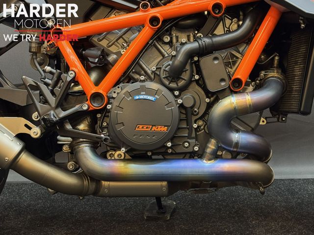 ktm - 1290-super-duke-r