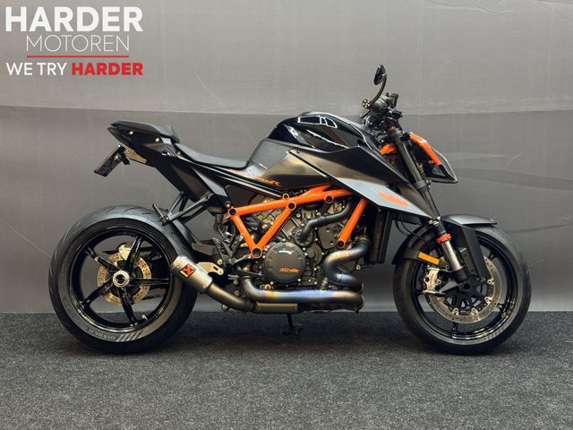 ktm - 1290-super-duke-r