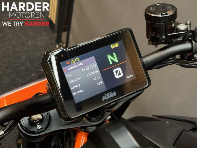 ktm - 1290-super-duke-r