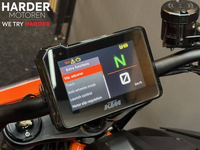 ktm - 1290-super-duke-r