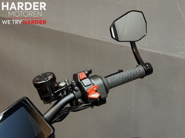 ktm - 1290-super-duke-r