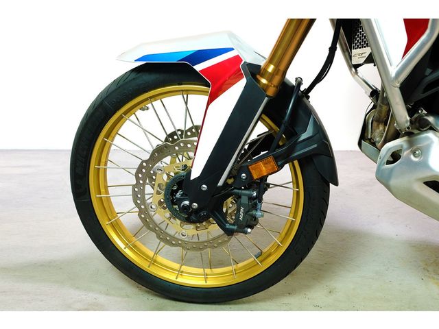 honda - crf-1100-l-africa-twin-adventure-sports