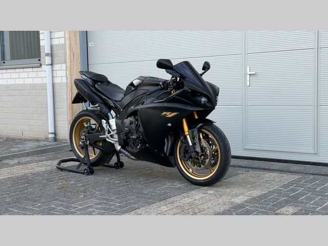 yamaha - yzf-r1