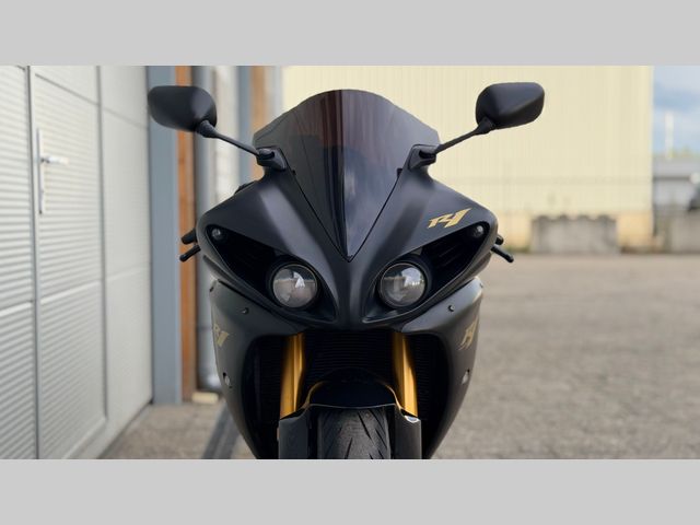 yamaha - yzf-r1