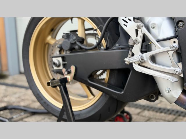 yamaha - yzf-r1