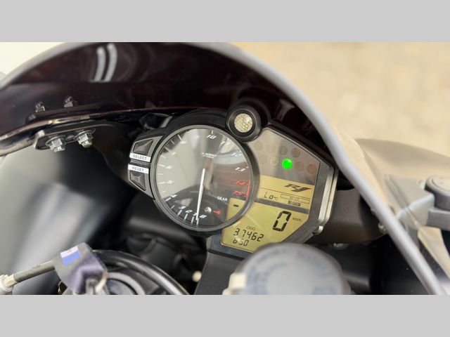 yamaha - yzf-r1