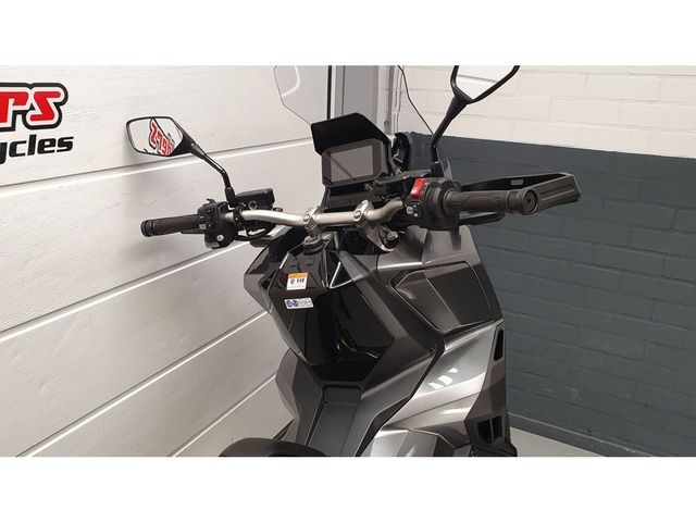 honda - x-adv