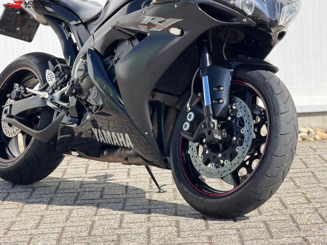 yamaha - yzf-r1