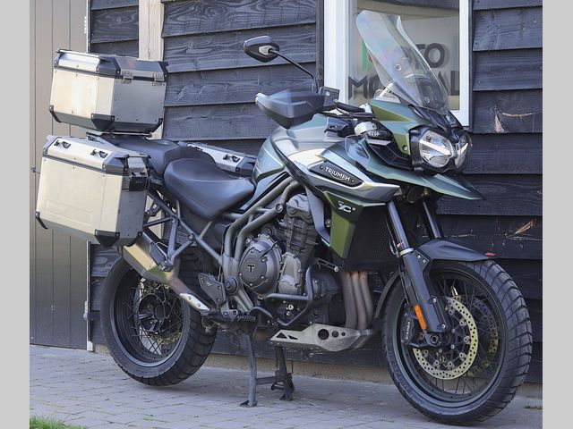 triumph - tiger-explorer-xcx