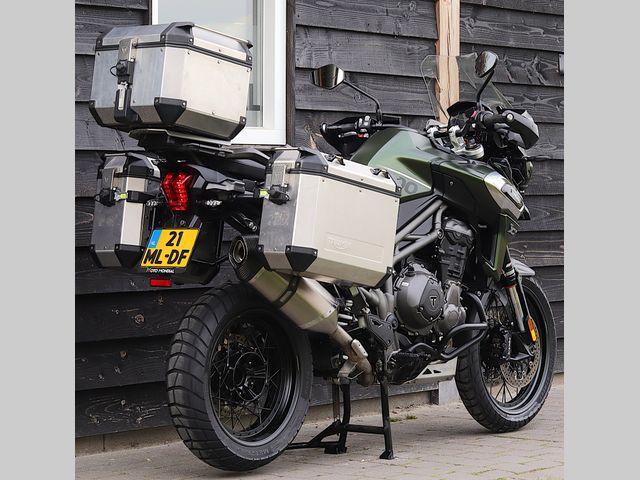 triumph - tiger-explorer-xcx