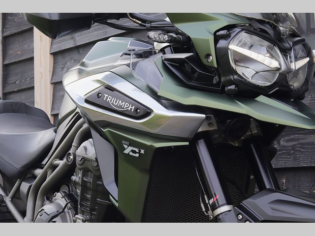 triumph - tiger-explorer-xcx