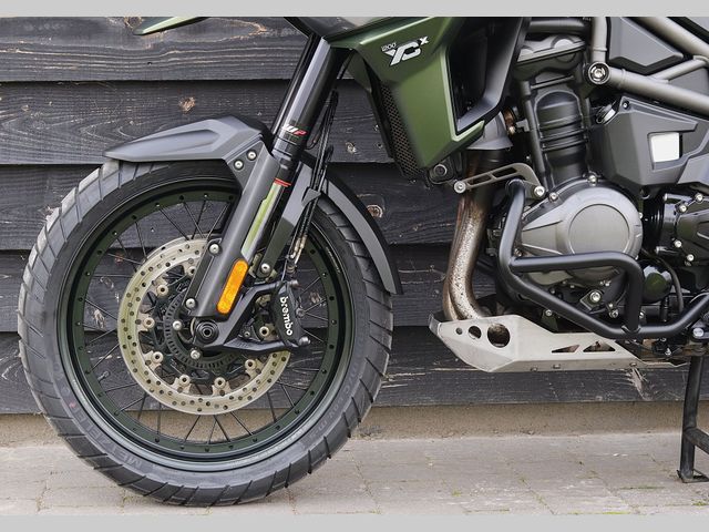 triumph - tiger-explorer-xcx