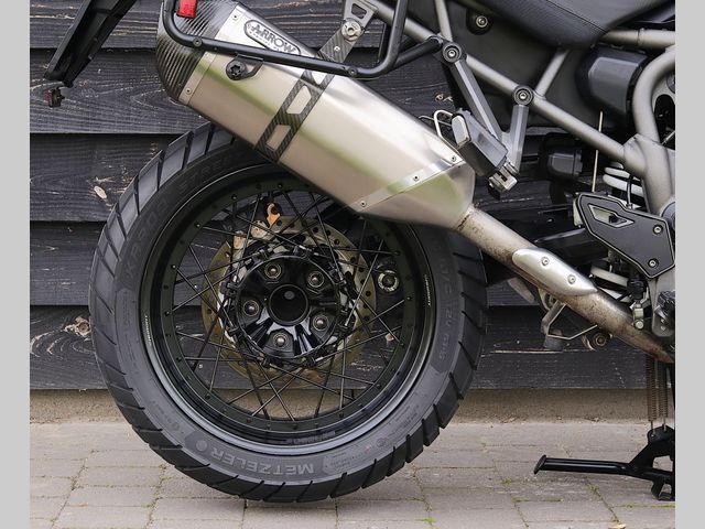 triumph - tiger-explorer-xcx