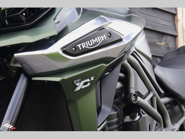 triumph - tiger-explorer-xcx