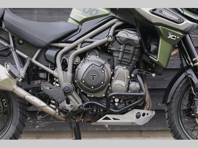 triumph - tiger-explorer-xcx