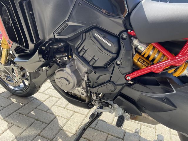 ducati - multistrada-v4-pikes-peak