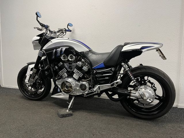 yamaha - vmax