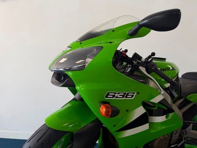 KAWASAKI NINJA ZX-6R – foto 4