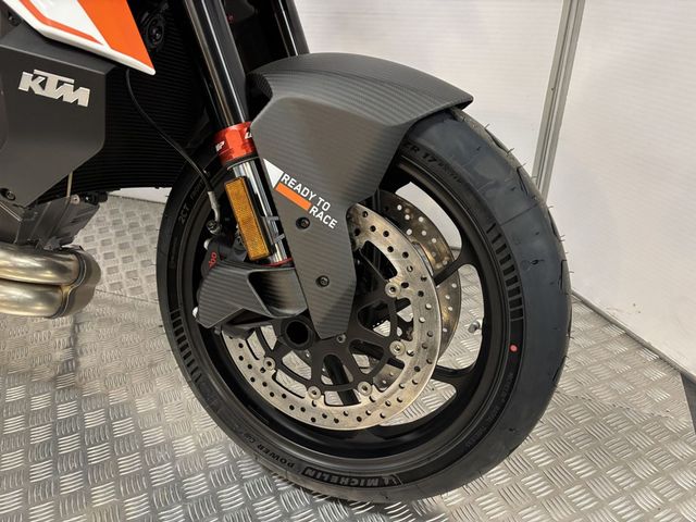 ktm - 1390-super-duke-rr