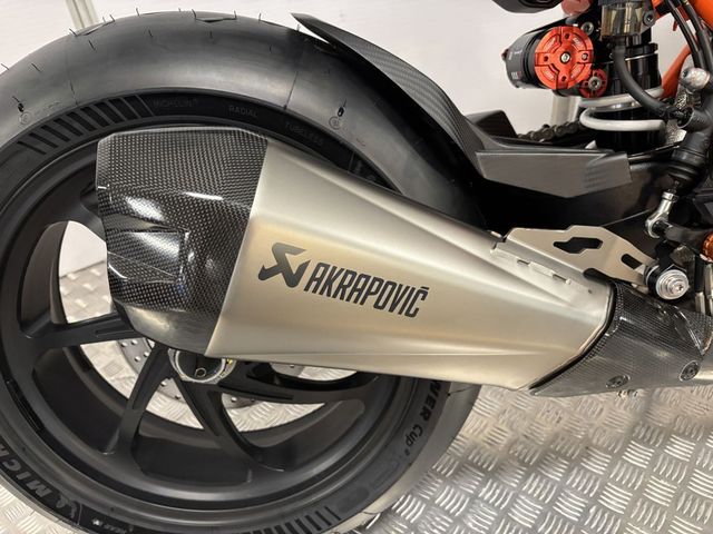 ktm - 1390-super-duke-rr