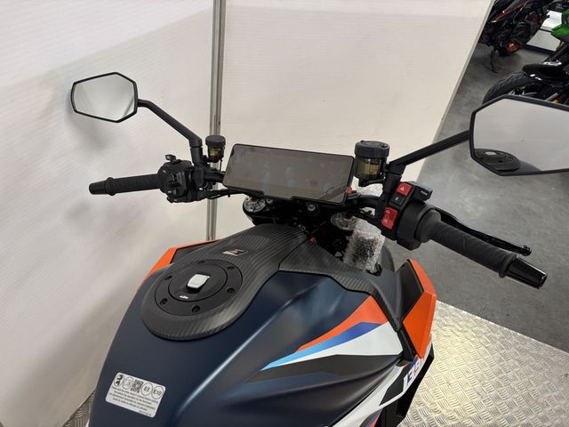 ktm - 1390-super-duke-rr