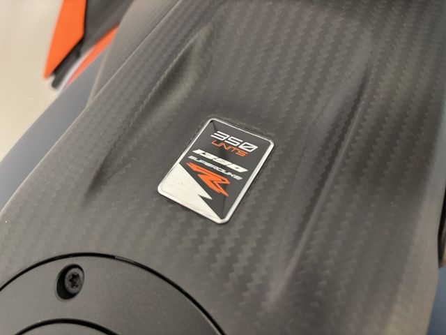 ktm - 1390-super-duke-rr