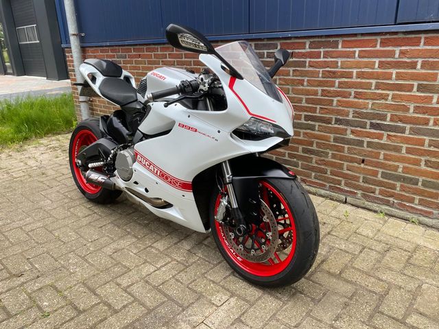 ducati - 899-panigale