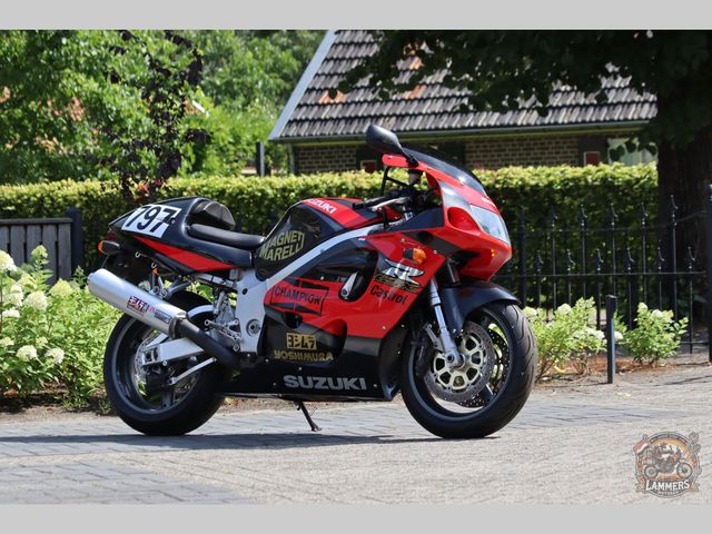 suzuki - gsx-r-750-srad