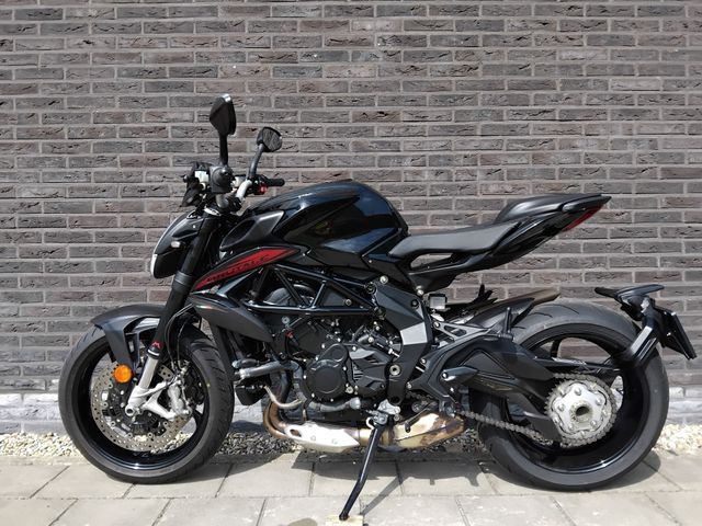 mv-agusta - brutale-800