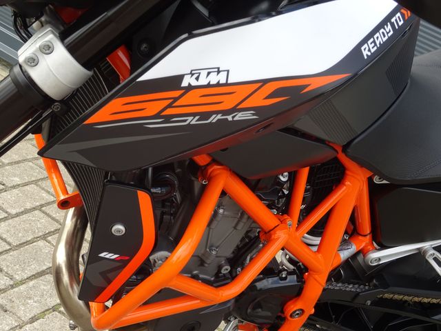 ktm - 690-duke