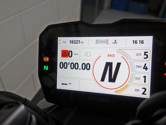 ducati - streetfighter-v4s